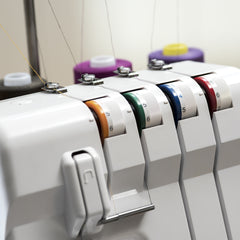 JUKI MO-50e overlocker